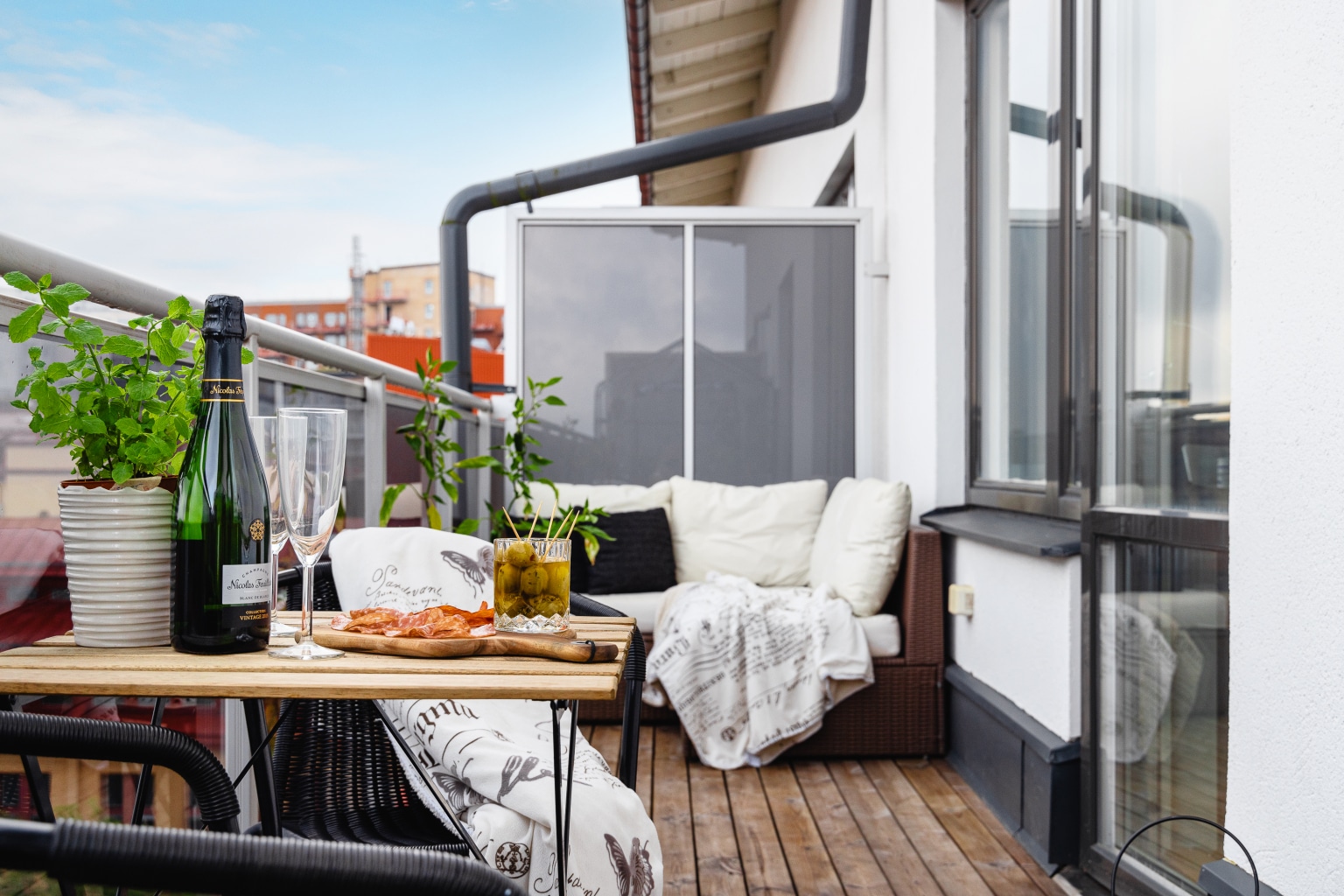 MED2BD376D5C58742DBA849640302573A52 Tellusborgsvägen 90, vån 6/6