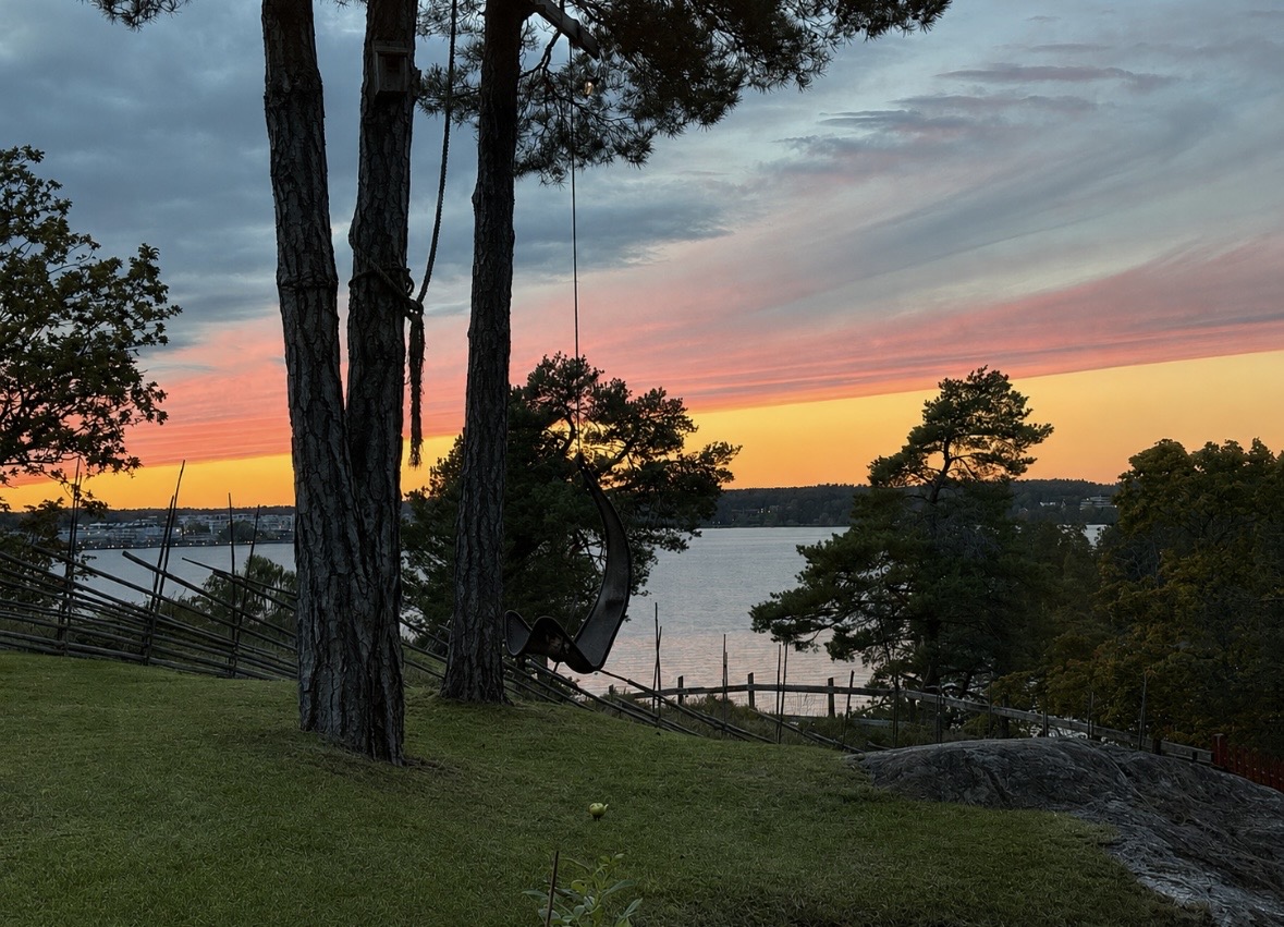 Säljarens bild.jpeg Lövbergabacken 7